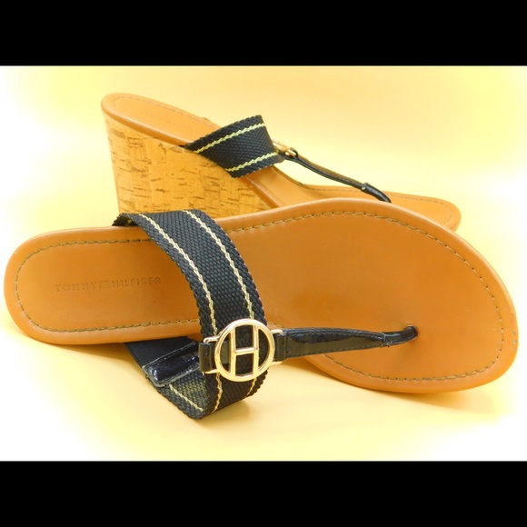 ♻️CUTE TOMMY HILFIGER WOMEN’S WEDGE SANDALS - Picture 3 of 8